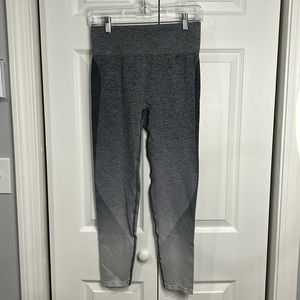 PINK SEAMLESS LEGGINGS